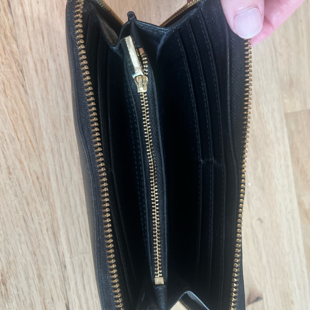 Tory Burch black leather wallet